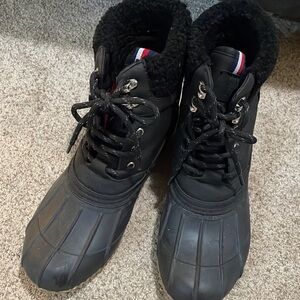 Tommy Hilfiger boots size 9